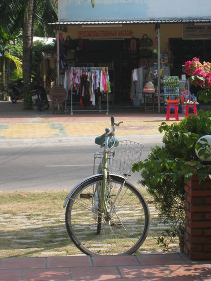 mein "Oldschool-Fahrrad" ohne Gaenge - nach einer Eingewoehnungszeit ganz konfortabel!