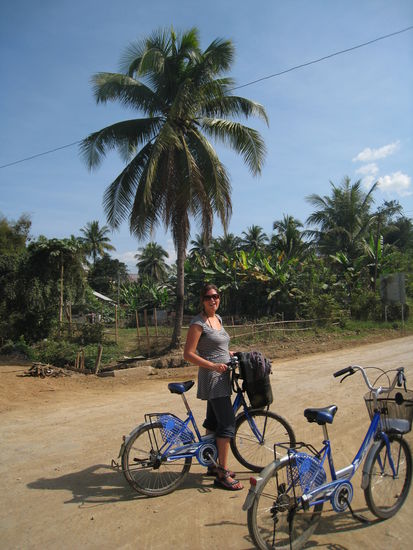 auf Entdeckungstour mit dem Fahrrad etwas ausserhalb von Luang Prabang 