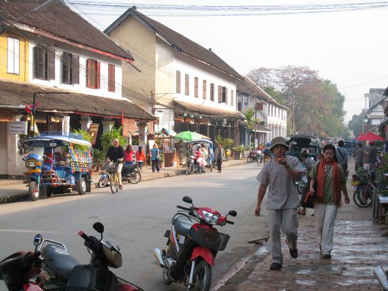 In den Strassen von Luang Prabang
