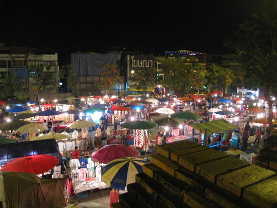 Auch hier hatte es einen Nightmarket... 