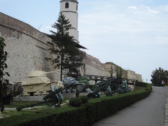 der Belgrader Festung auf einer Anhöhe,