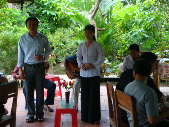 traditionelle vietnamesische volksmusik...klingt kacka