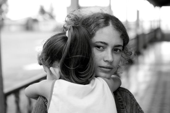 Frau mit Kind in Gibara