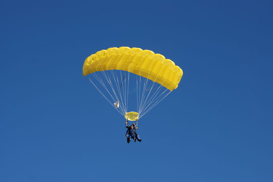 juhuuu...fallschirmspringen in taupo