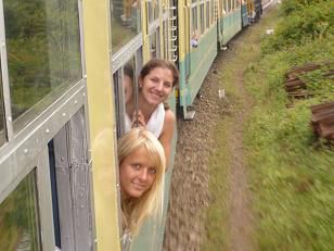 Marion und ich auf dem Weg nach Shimla.