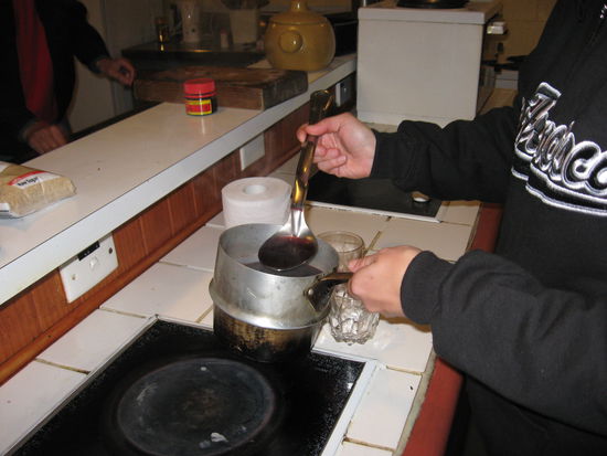 selbstgemachter Gluehwein, irgendwie musste uns ja wieder warm werden...