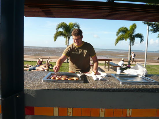 Mit Chefgriller Christian und im Hintergrund Ebbe!!