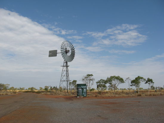 OUTBACKROMANTIK, SCHOEN NE 
