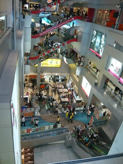 ....hier ein kleiner Ausschnitt des riesen Kaufhauses