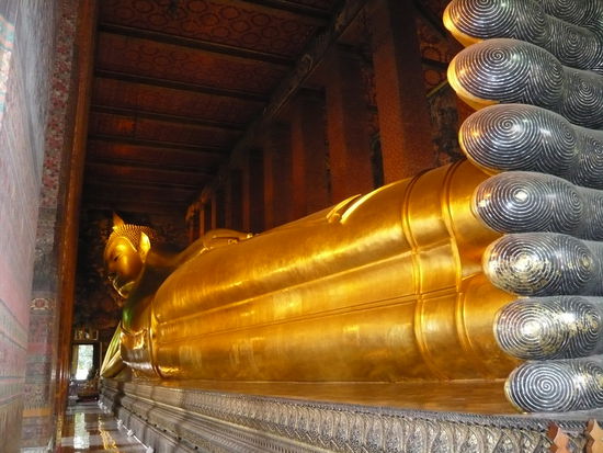 ..der liegende Buddha aus GOLD!!!!!
