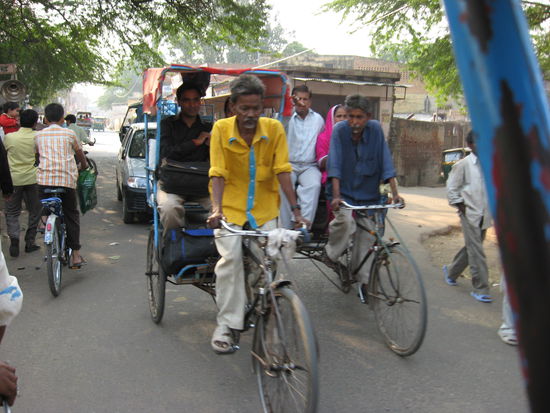 also los Rikshafahrer auf gehts...
