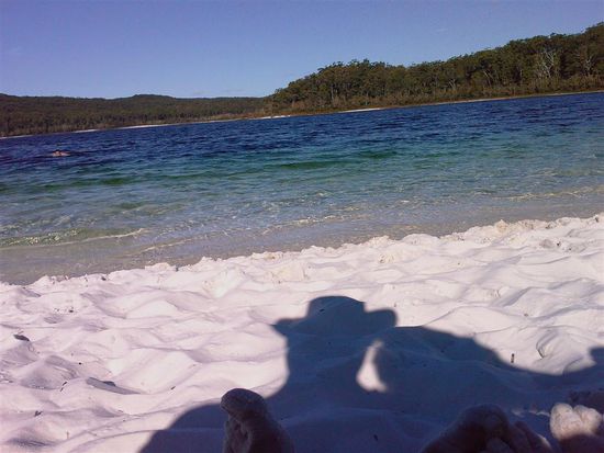 Am Lake McKenzie