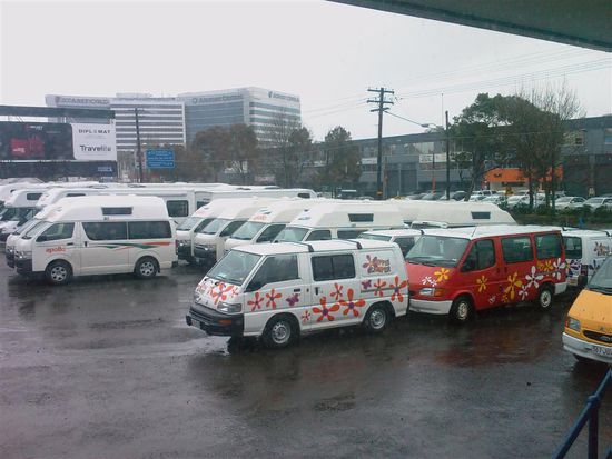 Die Hippie-Camper sind echt "mikroskopisch".