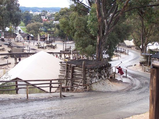 Hier wird nach Gold geschuerft ...10