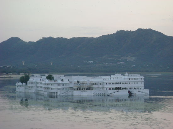 Das beruehmte Hotel Lake Palace