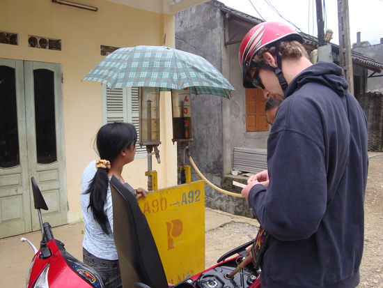 Tankstelle in Vietnam...