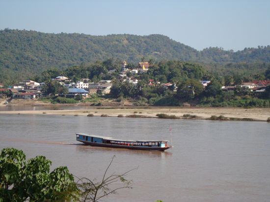 Blick auf den Mekong und nach Laos von Chiang Khong aus.