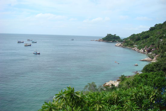 Blick von unserer Huette auf die Bucht in Koh Tao.