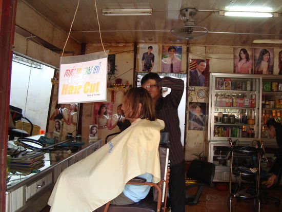 Marco beim Coiffeur seiner Wahl