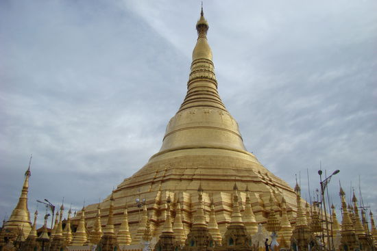 Shwedagon Pagode in Yangon