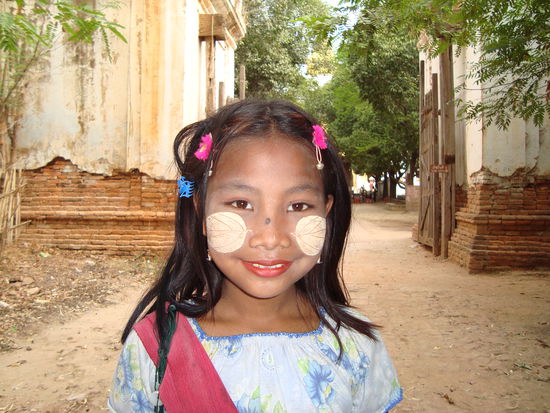 typisch burmesischer Sonnenschutz