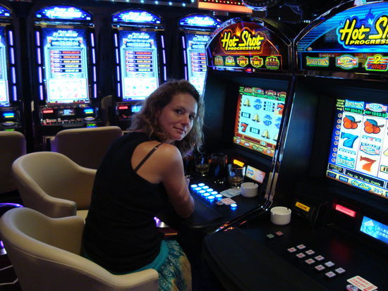 Natschi kaempft mit den einarmigen Banditen...