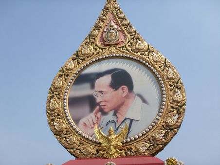 Der König denkt und lenkt ... Ist immerhin der Welt langdienenste Monarch
