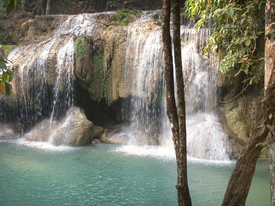 Da meinereiner als erster zwecks Fotomotiven OHNE Touris oben sein will, heisst es die strammen Wadeln zu bewegen und alle 7 Terassen in einer Stunde zu meistern.