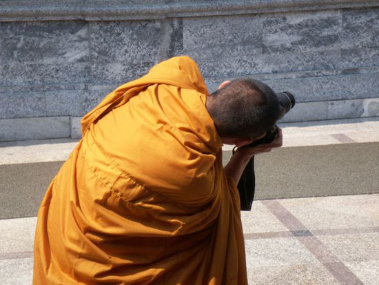 da macht es Klick mit dem Hüftknick, linkes Bein nach vor, rechtes zurück ...