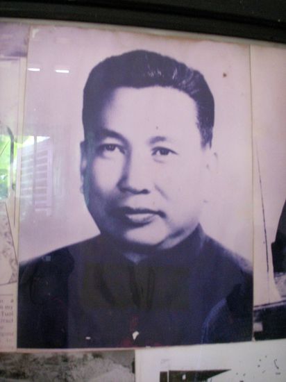 Pol Pot, einst Lehrer, dann Fueher der Khmer Rouge. Entzog sich der Gerechtigkeit durch Herzinfarkt.