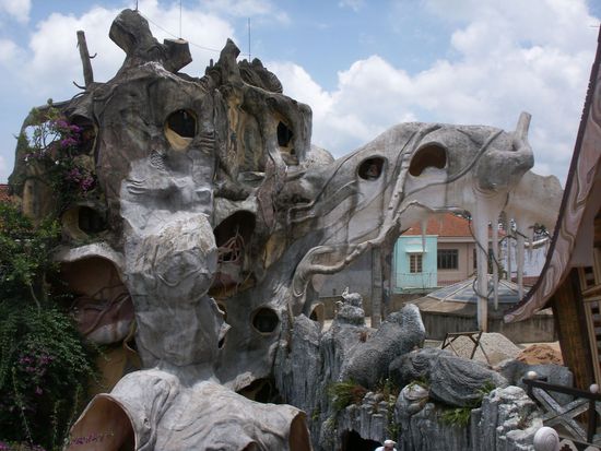 Hier trifft Gaudi Alice im Wunderland - ganz nach unserem Geschmack!