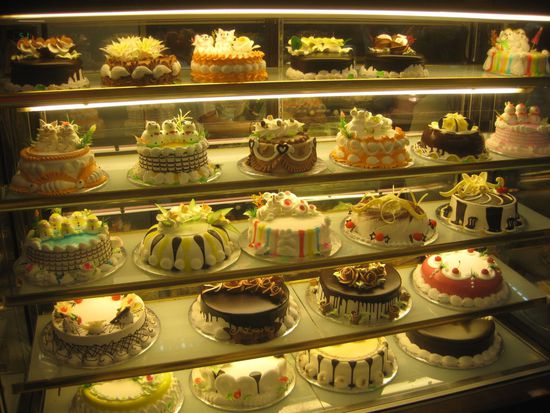 und erst die Torten ... statt dem Vietnamkrieg eine Tortenschlacht - das wäre mein Vorschlag gewesen