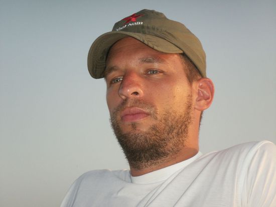 das dynamische Duo: Stoffl und sein Bart kämpfen gegen das glattrasierte Gesicht!