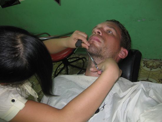 der Bart muss (fast) weg, aber nur beim Stoffl!