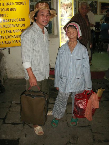 Ich hoffe, dass die beiden noch ein wenig Freude mit meinen alten Wanderschuhen haben.