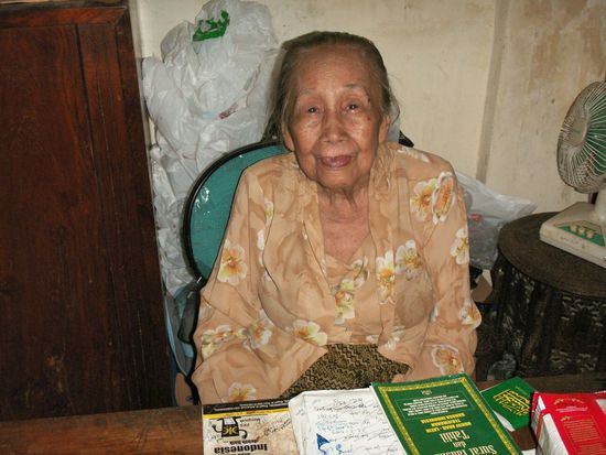 Und diese liebe Oma war meine Vermieterin. Wollte sie gleich mitnehmen, allerdings ist der Rucksack schon so voll ...