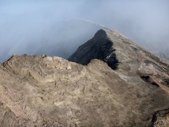 weiter gehts am Grad entlang ...