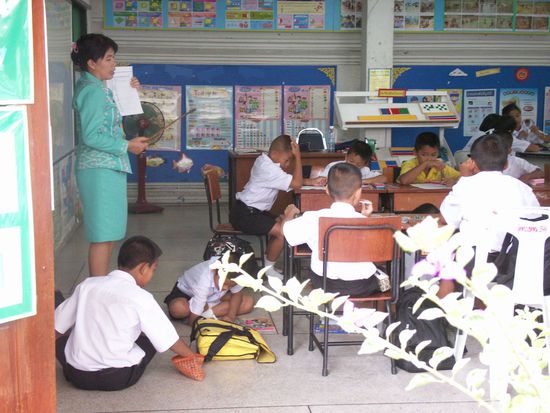 in den Schulen wir schon von Barbarossa und den Barbapapas unterrichtet ...