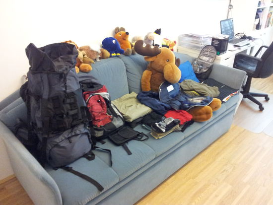 und die Expeditionsausrüstung wird auf ihre Tauglichkeit hin überprüft!
-> P.S. sollte einer der Teilnehmer ausfallen, hätten wir - wie man sieht - auch schon Ersatz gefunden ...