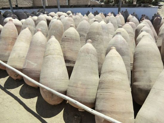 bitte nicht zu verwechseln mit fliegerbomben, darin wird der traubensaft vergoren