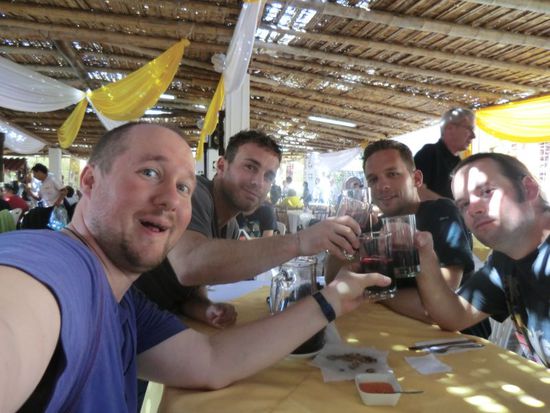 prost an die daheimgebliebenen - wir denken an euch - ein unvergesslicher moment