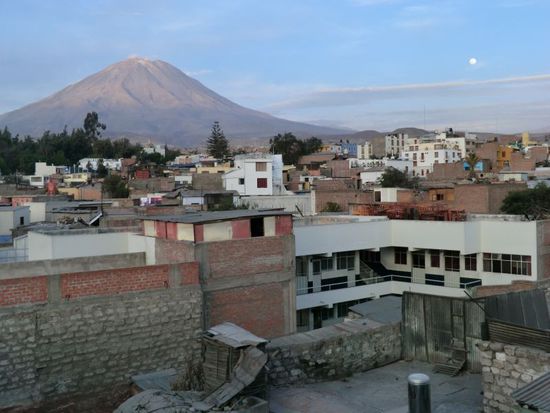 Der Haus- &amp; Hofvulkanberg "Misti" ... mit seinen ca.  6000 Metern nicht zu unterschätzen ...