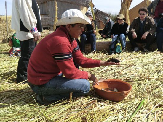 Unser Reiseführer "Walter" zeigt uns die einheimischen Fischarten.