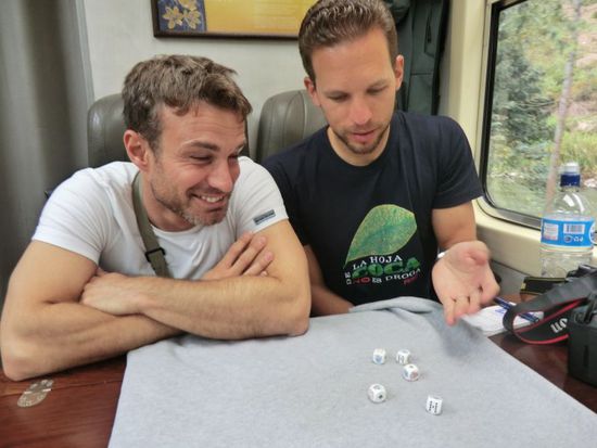 über drei stunden zeit ...
hier dürfte das team austria 2 (chris und stoffl) noch gut im spiel liegen.