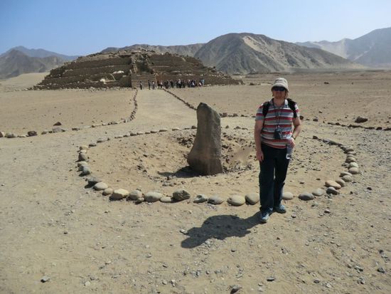 ein Mann und sein Stein 
... kämpfen gegen das Unrecht ...
.... Stone Rider (wie er liebevoll von den Peruanern genannt wurde)