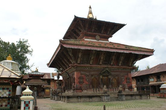 Changu Narayan Tempel im Innenhof der Tempelanlage