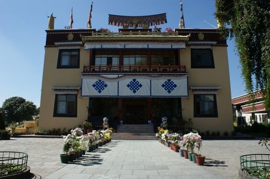 Eingang Gompa
