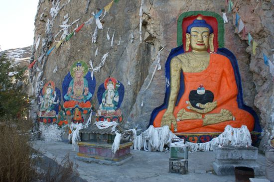 Auf dem Weg nach Lhasa:
Nyetang, Stone Buddha
