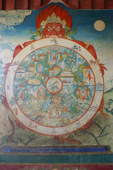 Das buddhistische Lebensrad als riesiges Wandgemaelde