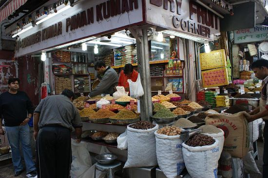 Einer von vielen wunderschoenen Nuss- und Trockenfruechtenstaenden.